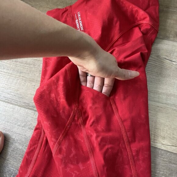 Lululemon Stronger as One Tight 28" *lululemon X Barrys Bootcamp Emboss Dark Red - Picture 11 of 13